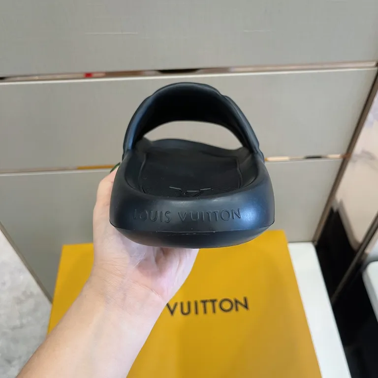 Louis Vuitton Shoe 